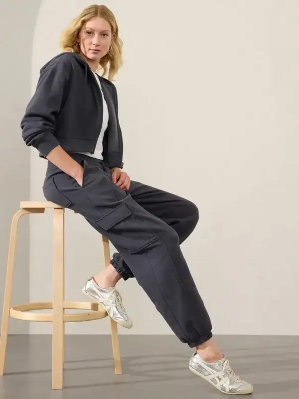 Athleta cargo joggers